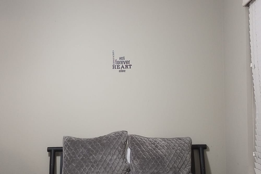 Photo of Bedroom in Tallahassee