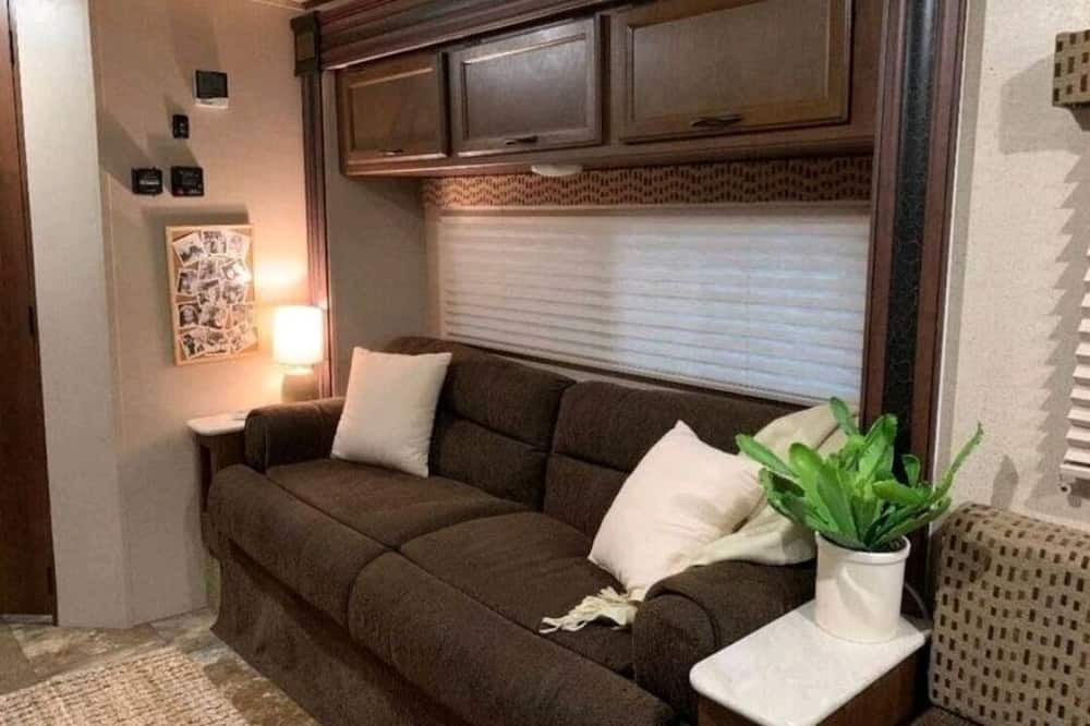 Photo of Livingroom in Bay Lake