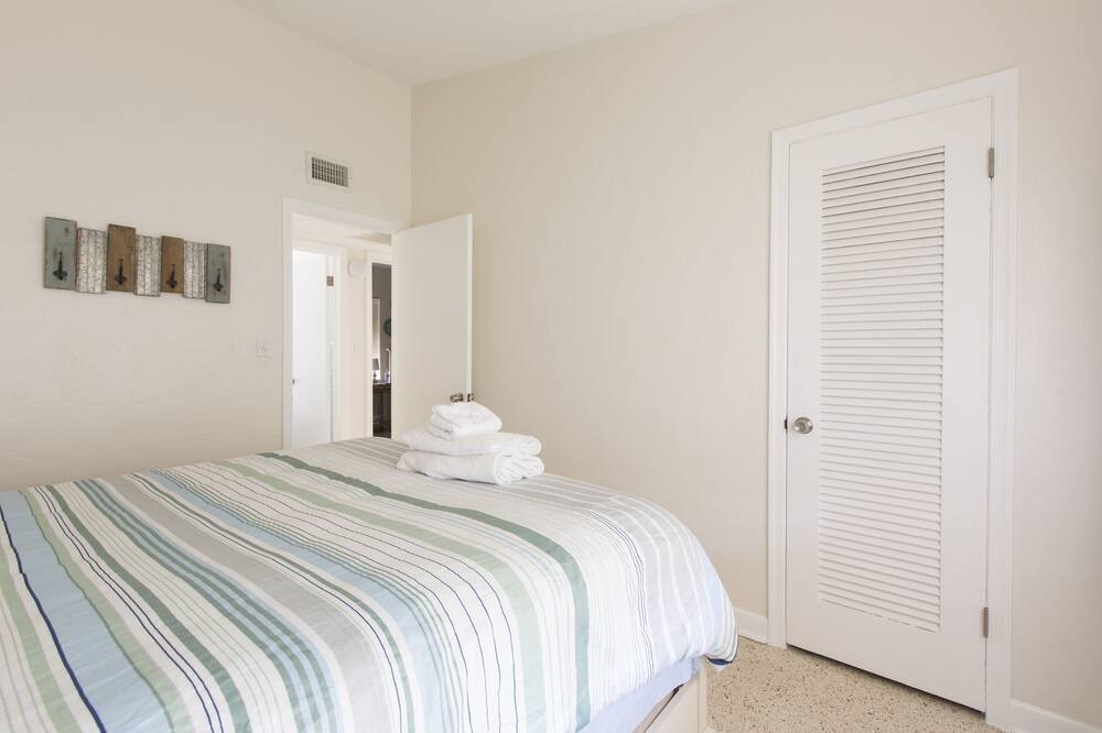 Photo of Bedroom in Highland Garden