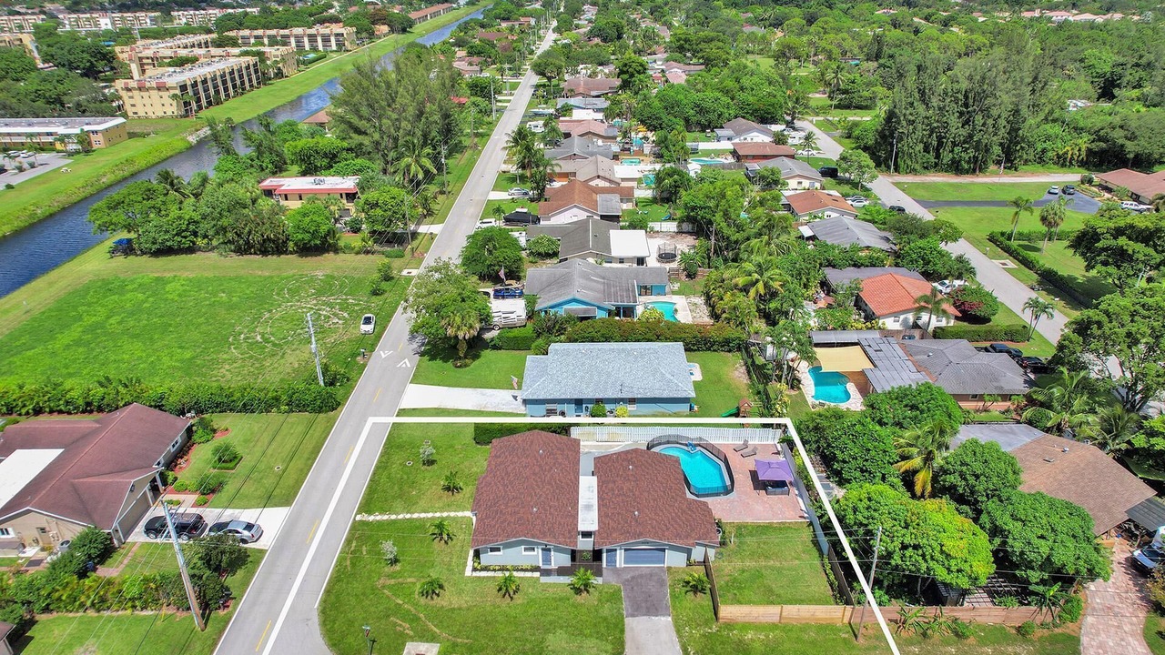 Photo of Outdoor in Sandalfoot Cove
