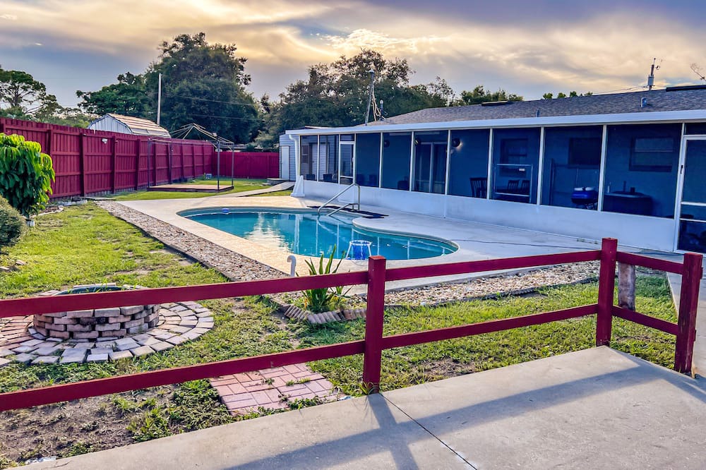 Photo of Outdoor in Edgewood