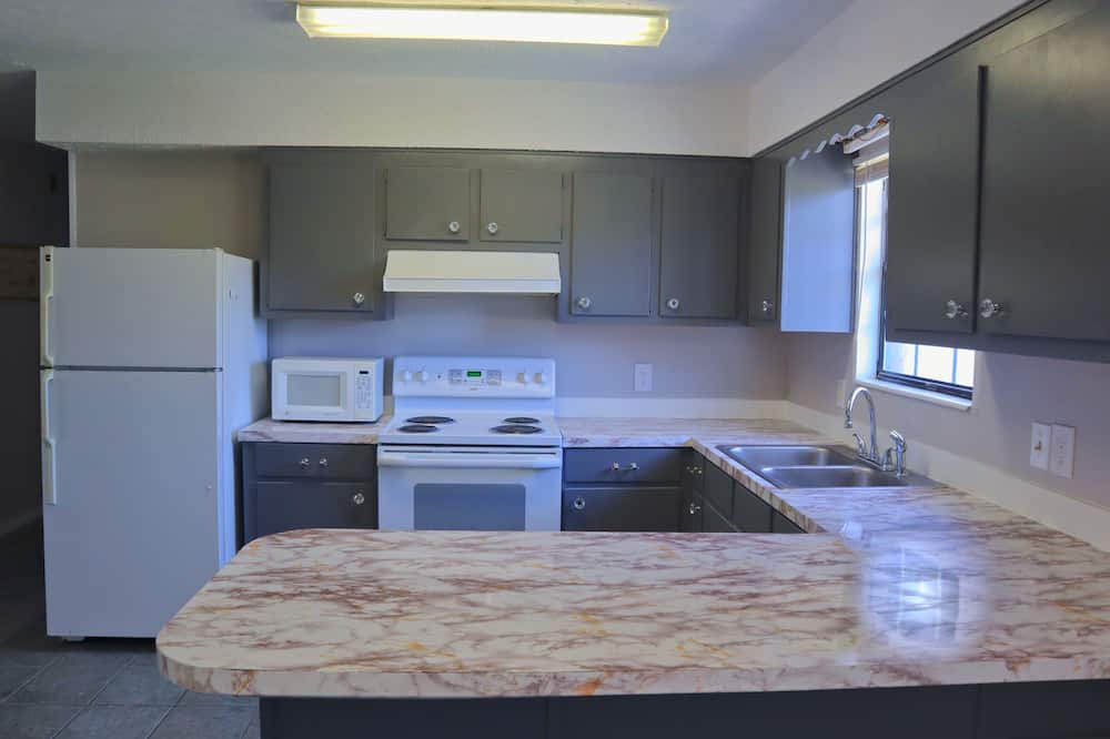 Photo of Kitchen in Thomas Drive