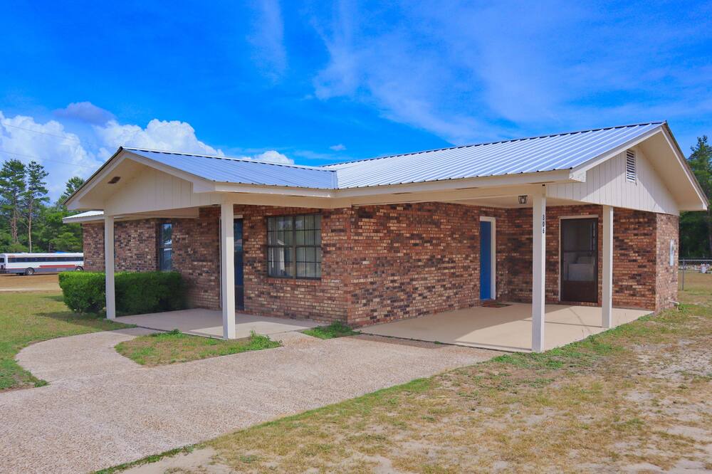 Photo of Outdoor in Thomas Drive
