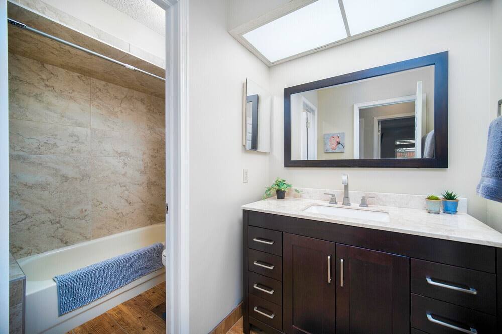 Photo of Bathroom in Mandarin