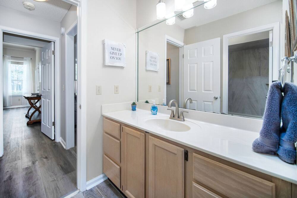 Photo of Bathroom in Mandarin