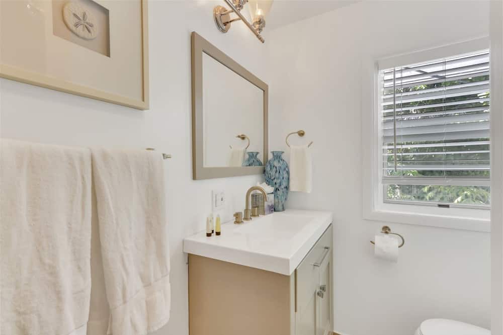 Photo of Bathroom in Tarpon River
