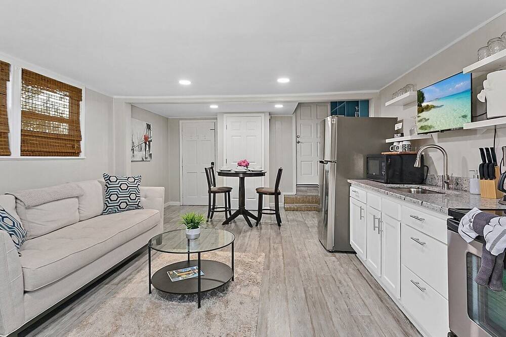 Photo of Livingroom in Avondale