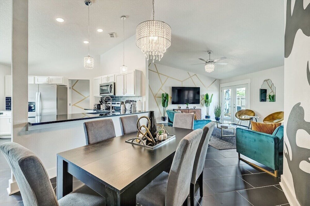 Photo of Bedroom in Westside