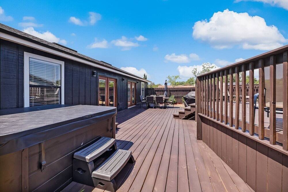 Photo of Outdoor in Westside