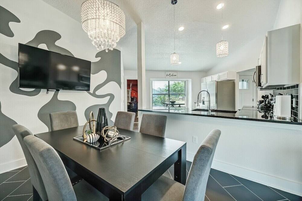 Photo of Bedroom in Westside