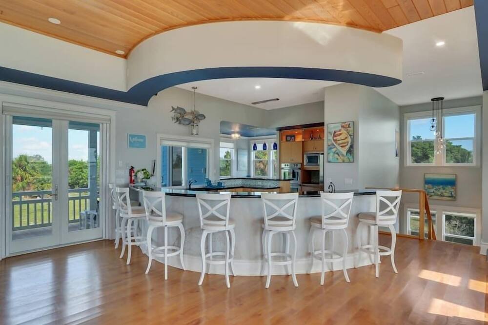 Photo of Others in Indian River Estates