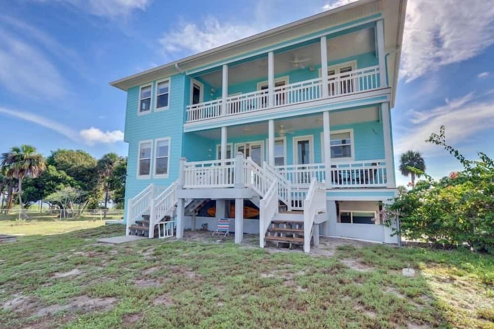 Photo of Others in Indian River Estates