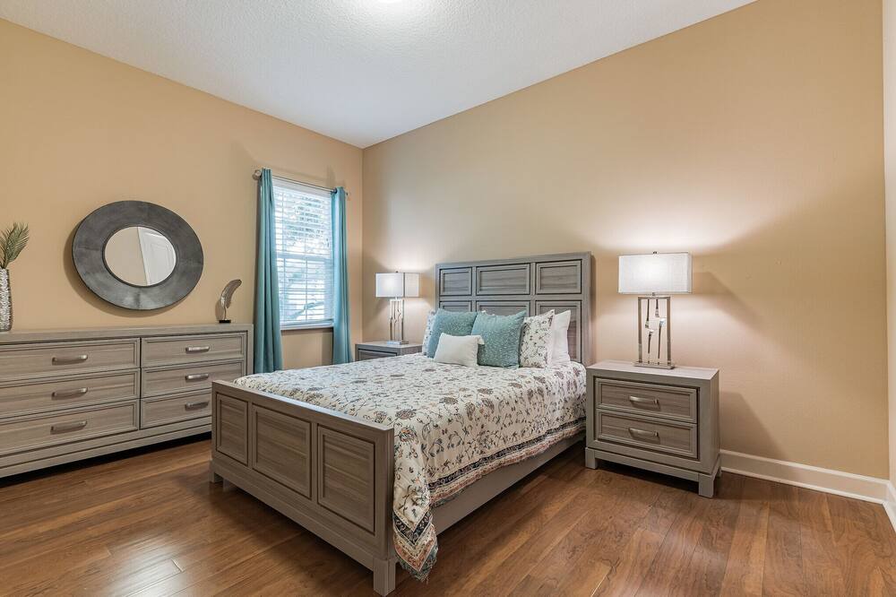 Photo of Bedroom in Downtown