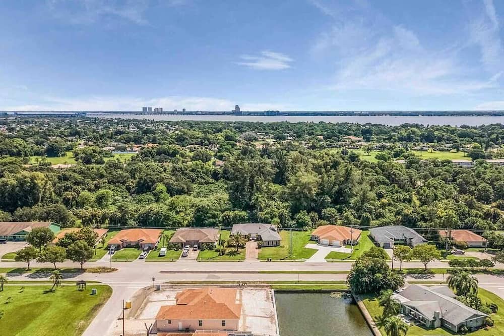 Photo of Others in Lochmoor Waterway Estates