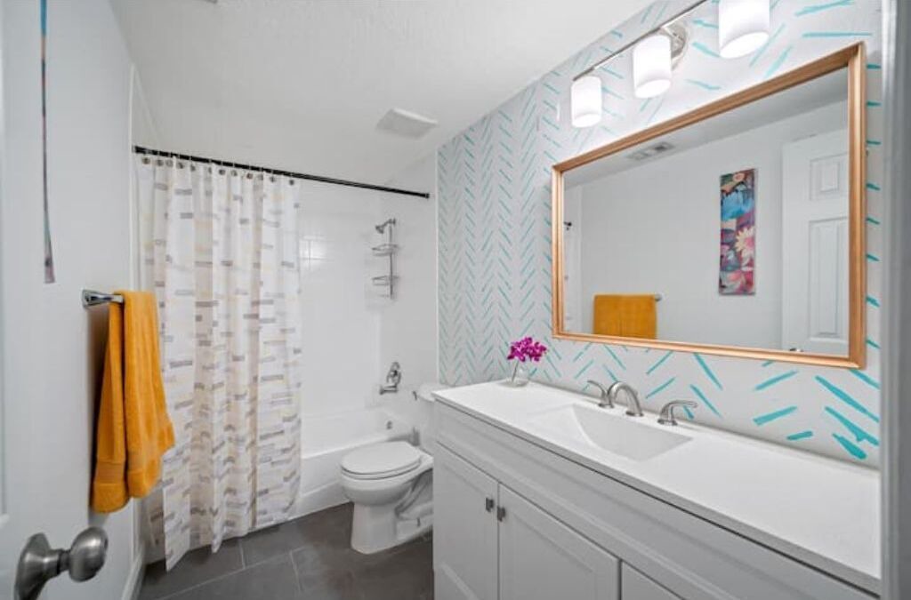 Photo of Bathroom in Port Tampa City