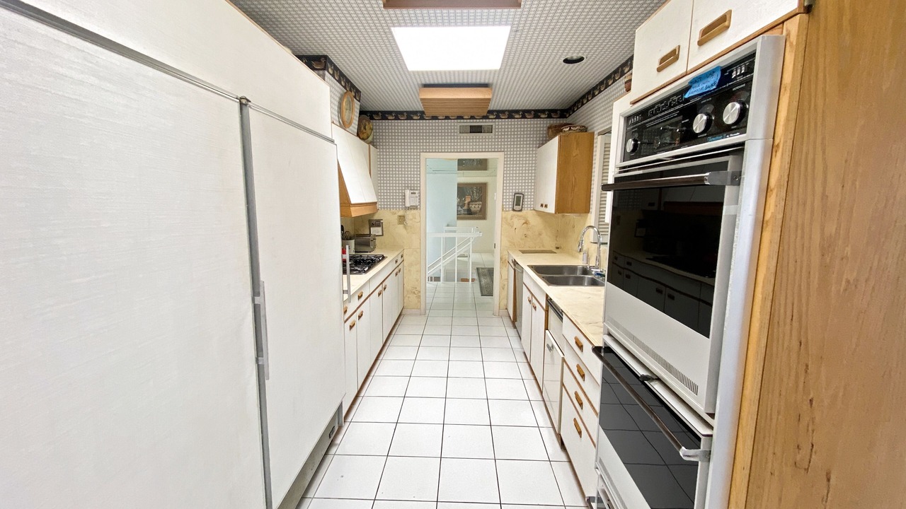 Photo of Kitchen in Redington Beach
