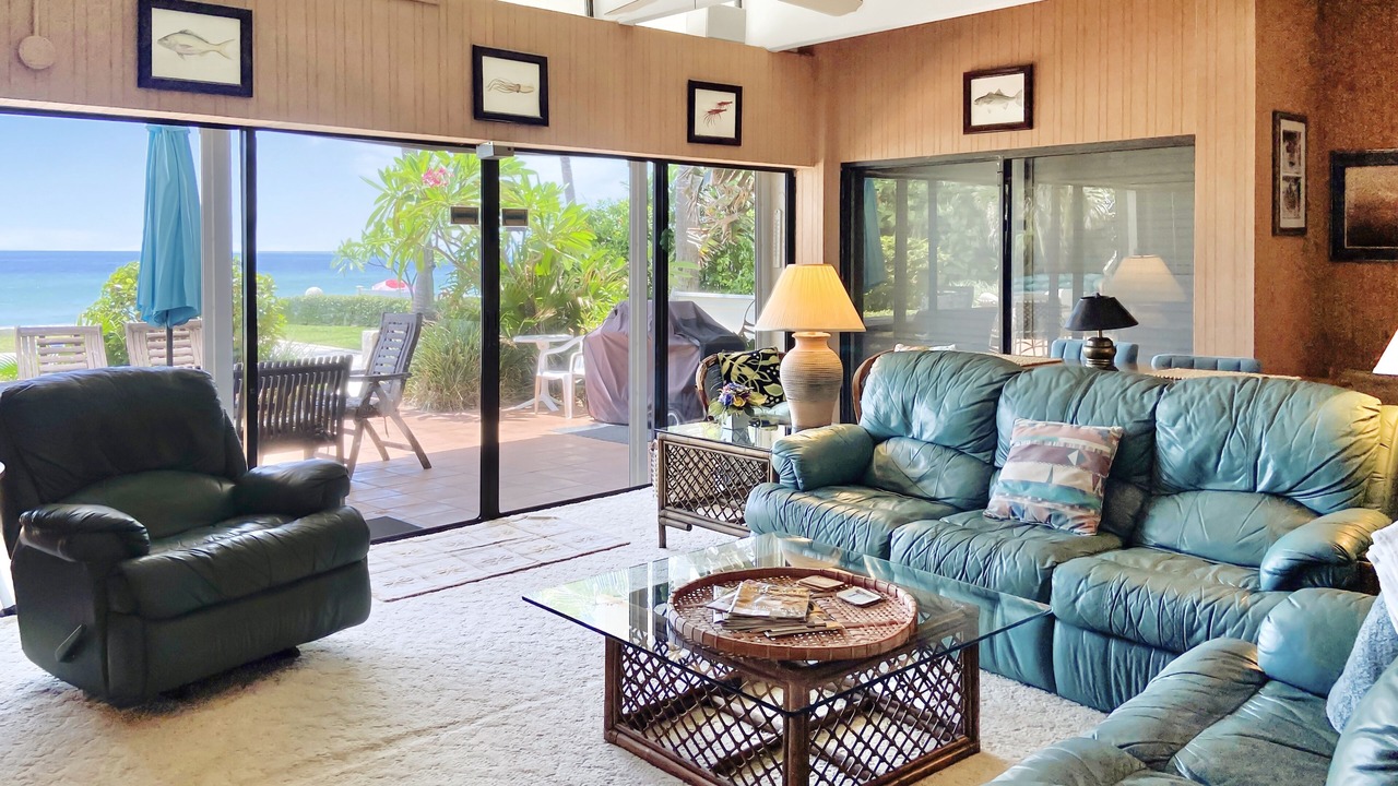 Photo of Livingroom in Redington Beach