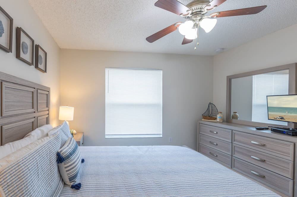 Photo of Bedroom in Poinciana