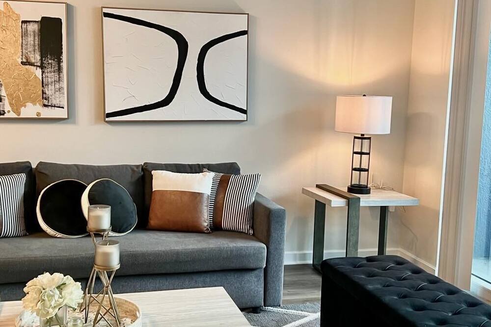 Photo of Livingroom in Channel District