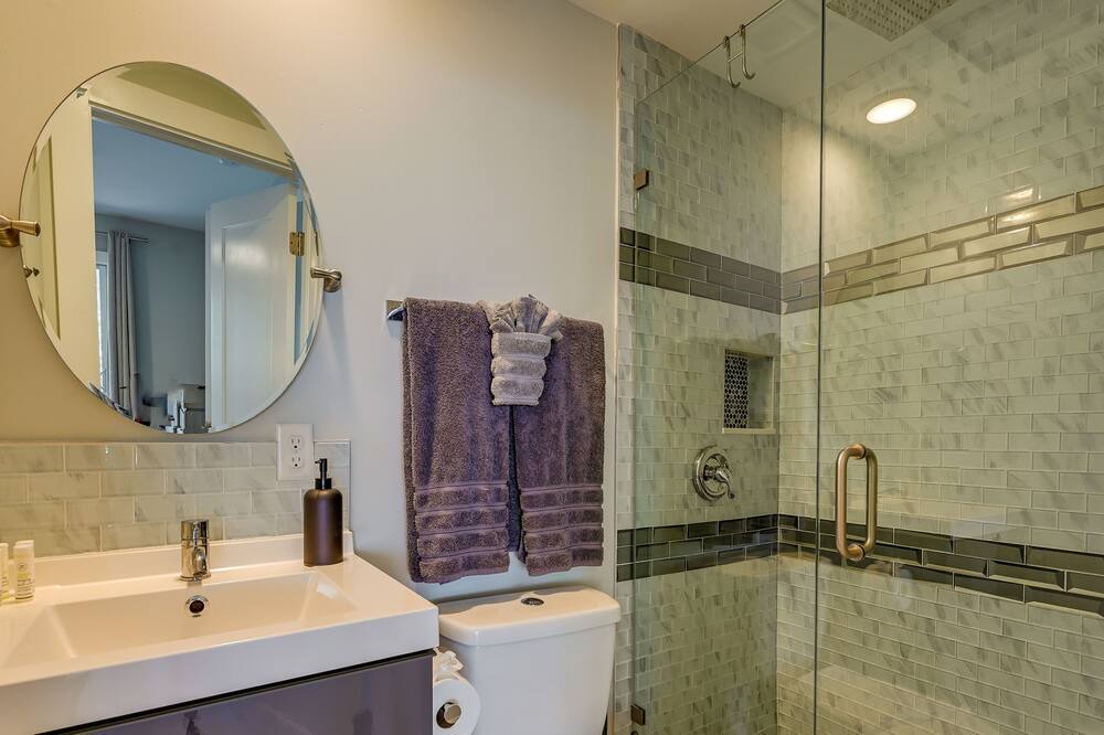 Photo of Bathroom in Isles of Capri