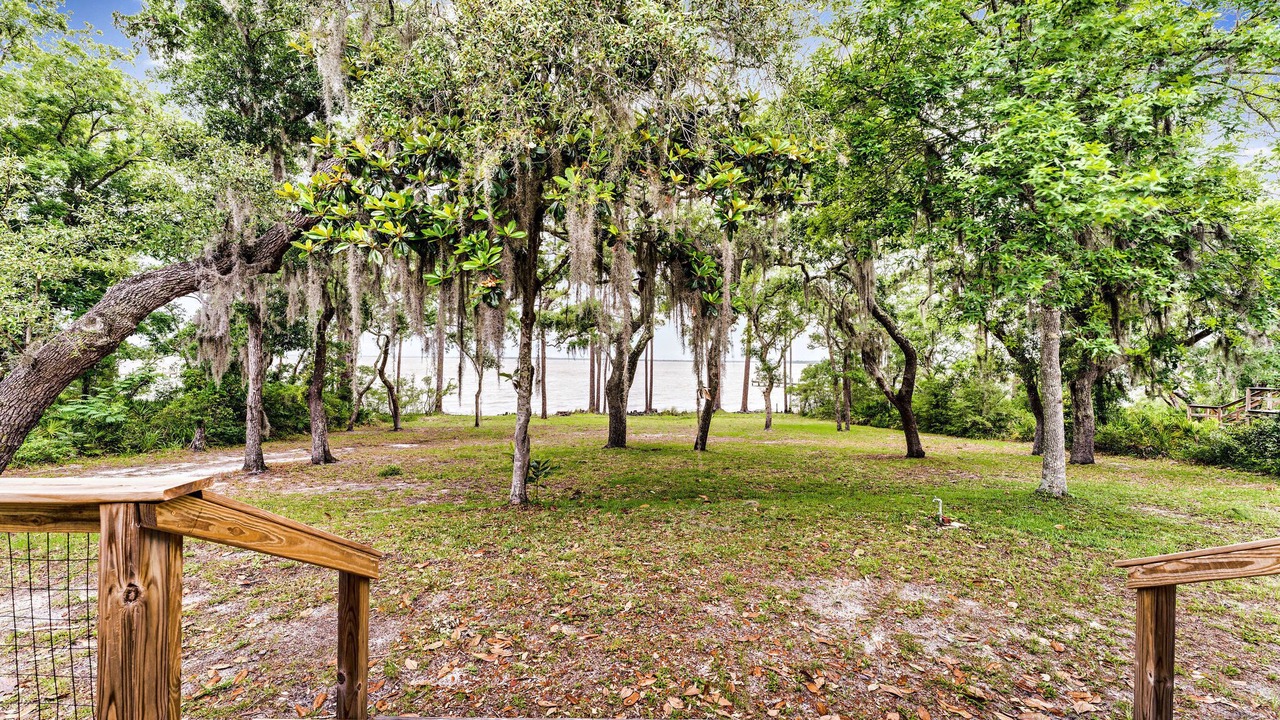 Photo of Outdoor in Eastpoint