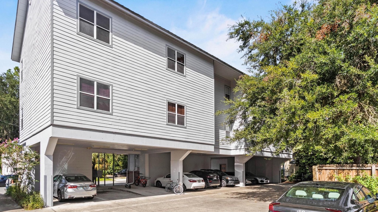 Photo of Outdoor in University Heights