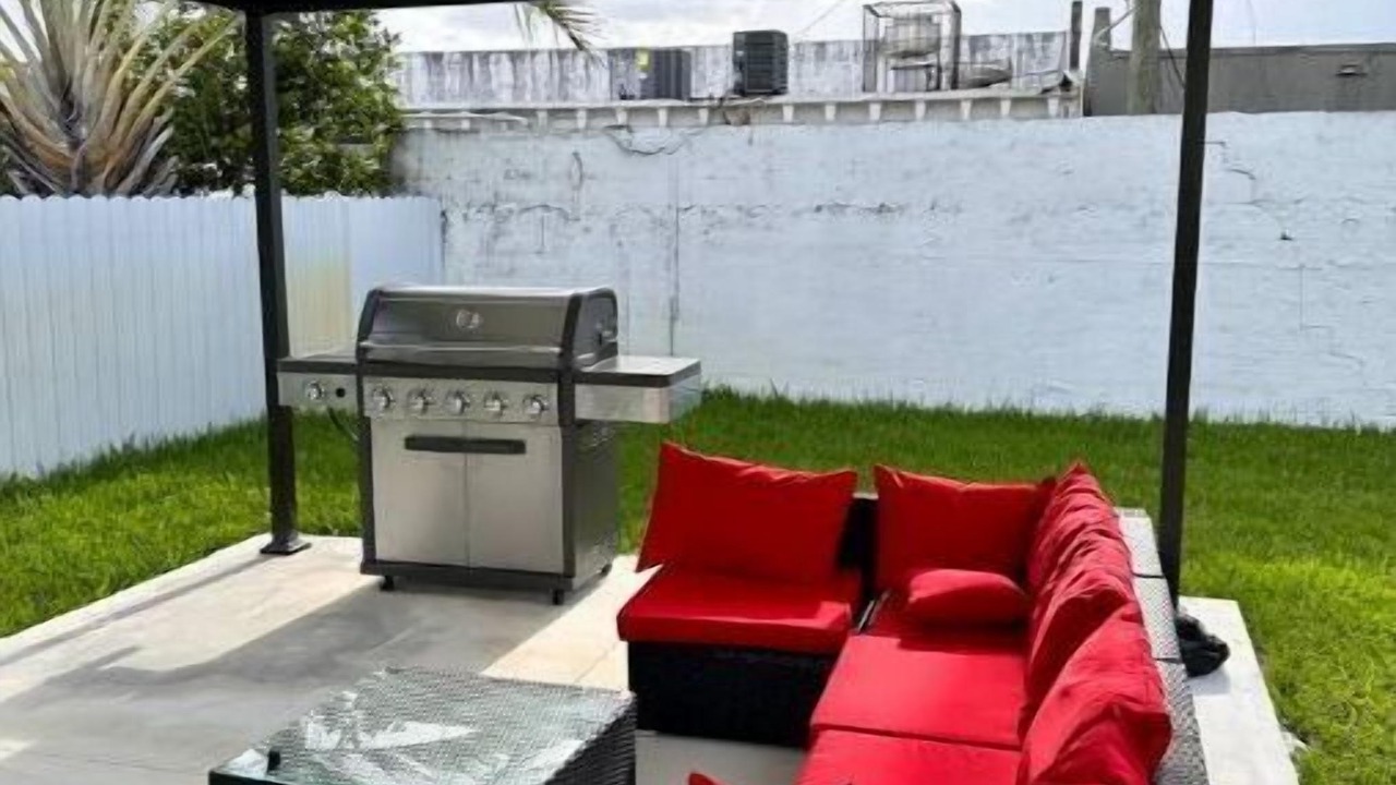Photo of Patio Balcony in West Little River