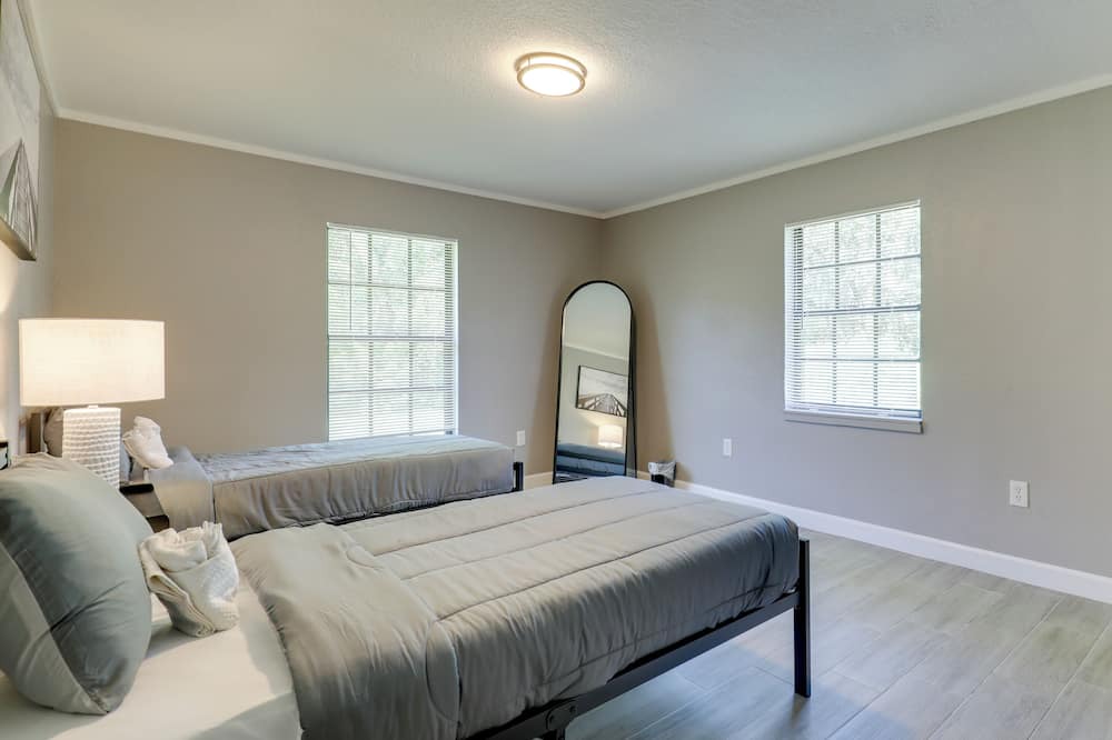 Photo of Bedroom in Gibsonton