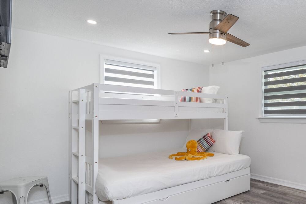 Photo of Bedroom in Disston Heights