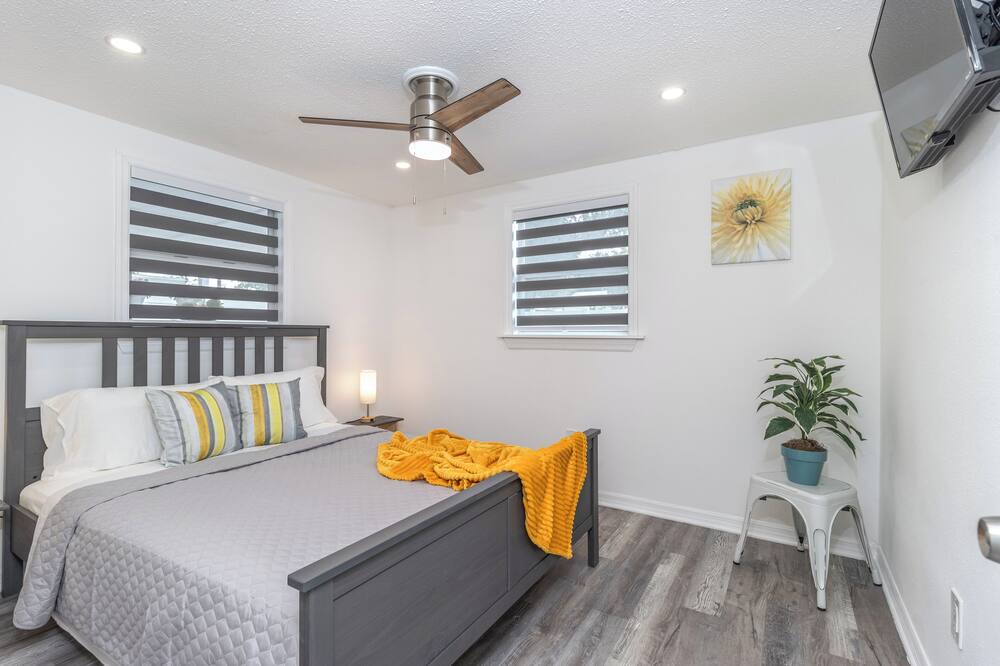 Photo of Bedroom in Disston Heights