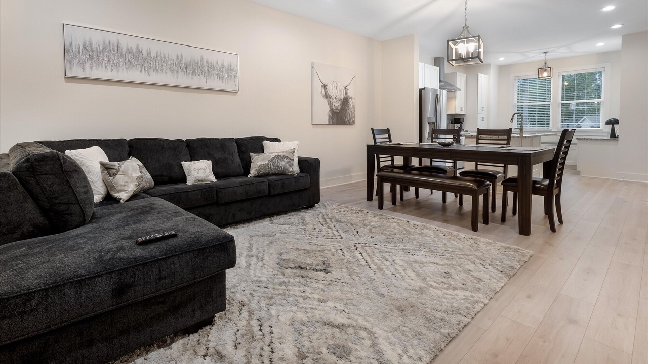 Photo of Livingroom in Tallahassee