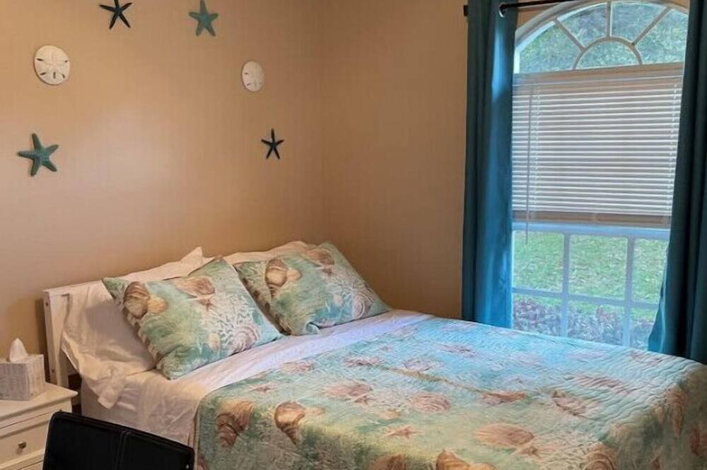 Photo of Bedroom in Sharpes