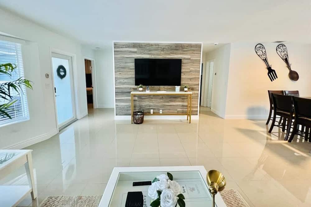 Photo of Livingroom in Margate