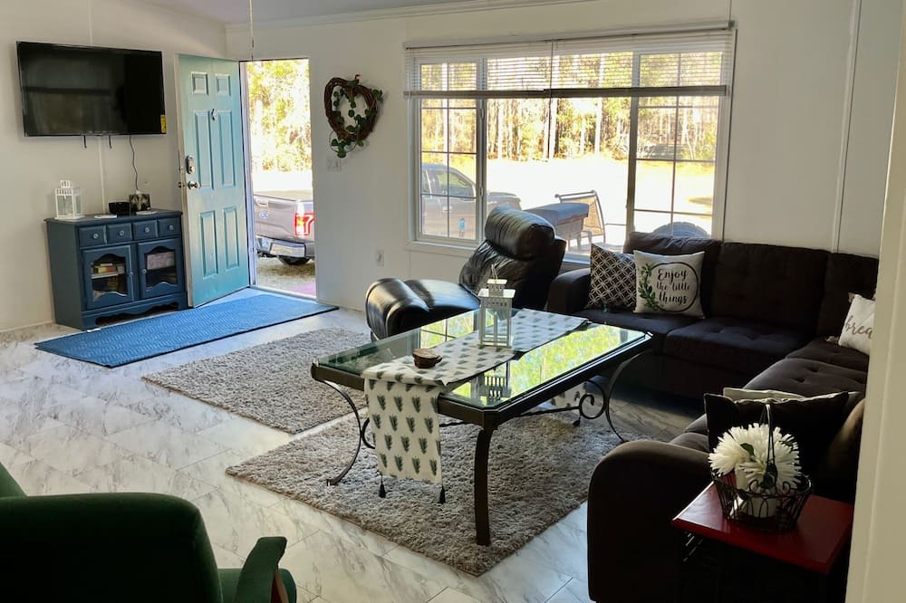 Photo of Livingroom in Madison