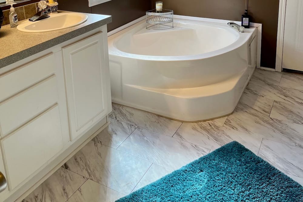 Photo of Bathroom in Madison