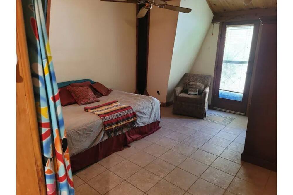 Photo of Bedroom in Crawfordville