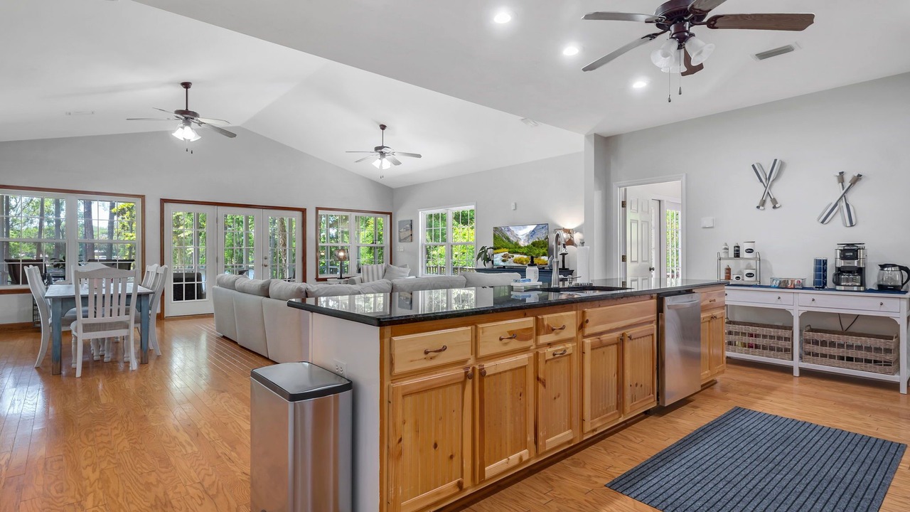Photo of Kitchen in Telogia