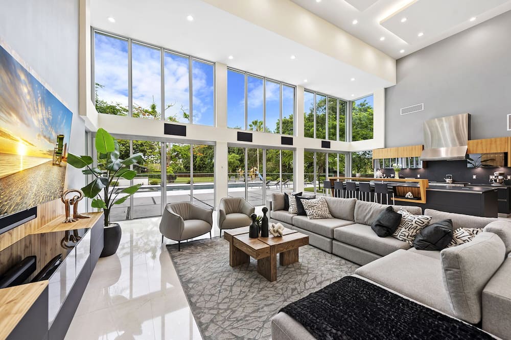 Photo of Livingroom in Southwest Ranches