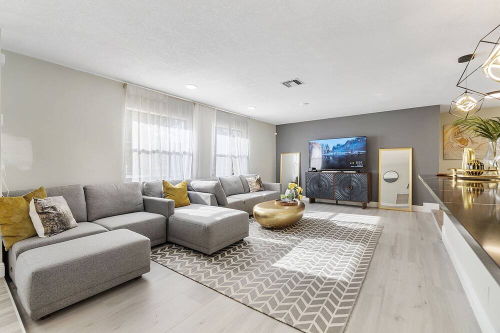 Photo of Livingroom in Coral Springs