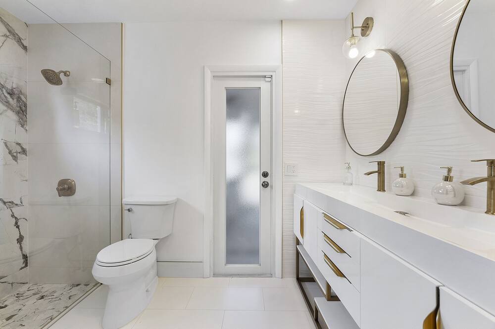 Photo of Bathroom in Coral Springs