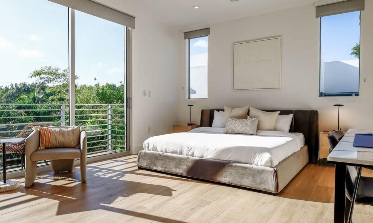 Photo of Bedroom in Southwest Coconut Grove