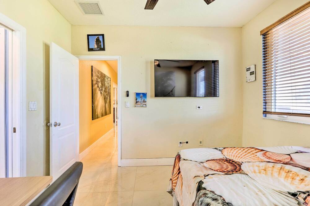 Photo of Bedroom in Tamiami