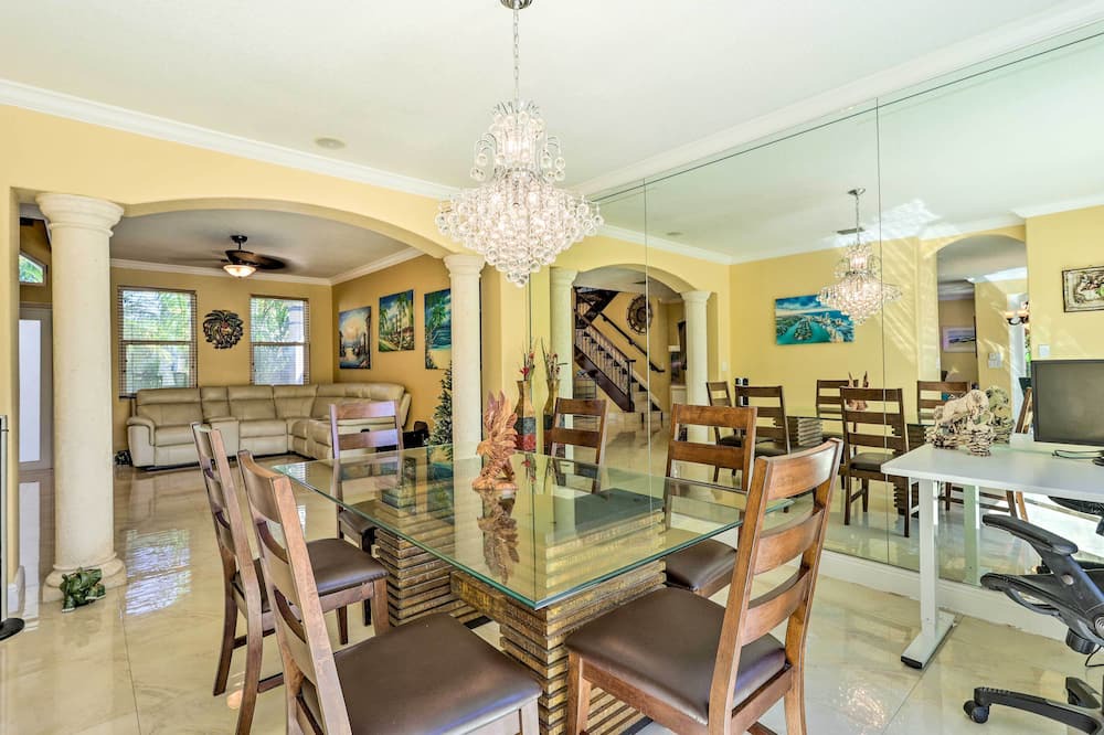 Photo of Bedroom in Tamiami