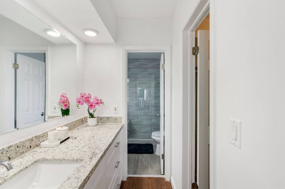 Photo of Bathroom in Surfside