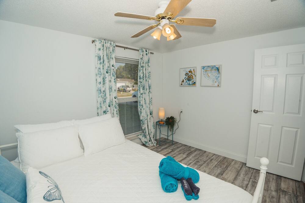 Photo of Bedroom in Ozona