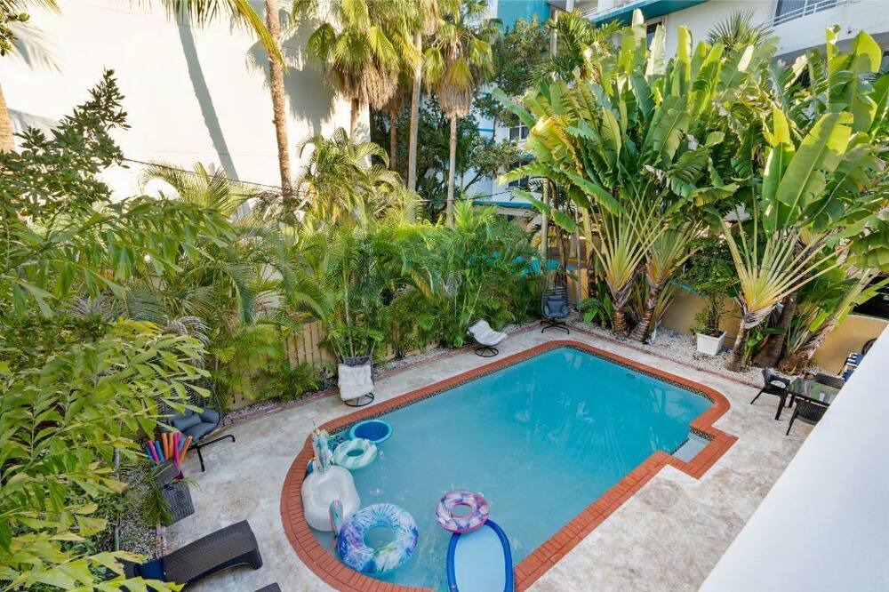 Photo of Outdoor in Surfside