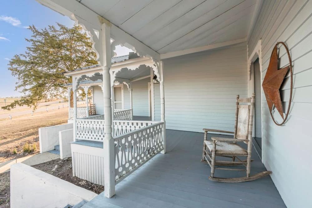 Photo of Outdoor in Eclectic