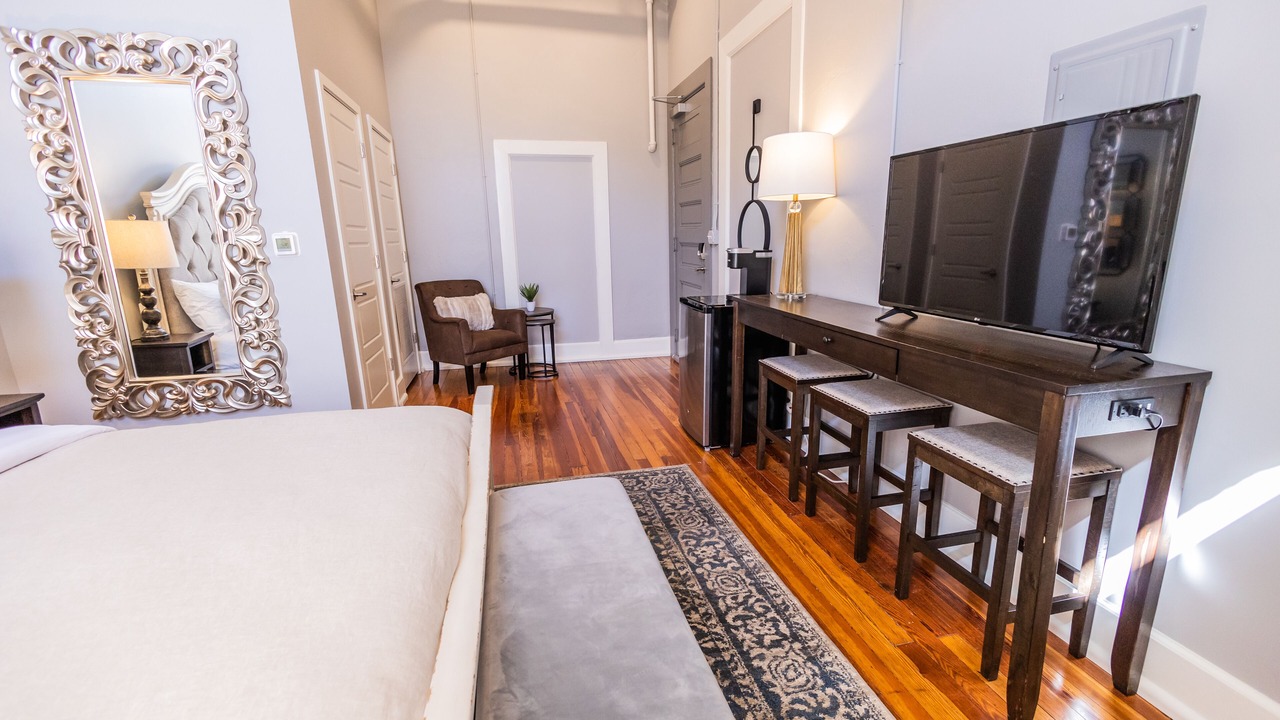 Photo of Bedroom in Lake City