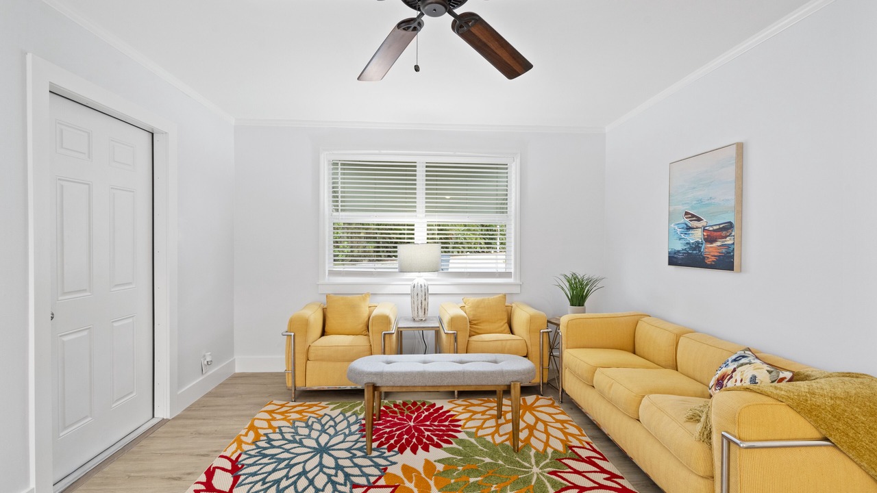 Photo of Livingroom in North River Shores