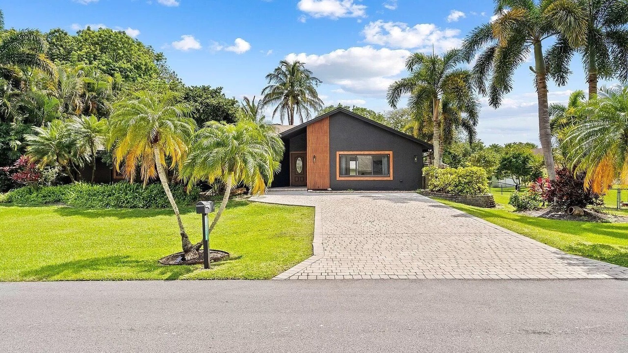 Photo of Outdoor in Southwest Ranches
